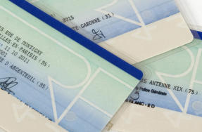 La Carte Nationale d'Identité/Le Passeport